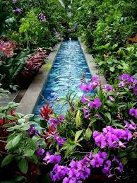Decoration De Jardin Avec Une Fontaine Pour Bassin Archzine Fr Bassin De Jardin Preforme Bassin De Jardin Jardin D Eau