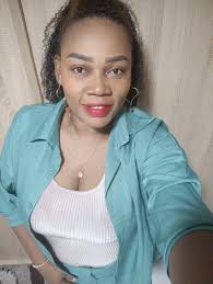 En un acto de desespero por ver el éxito rotundo de Altafulla La  Toxicosteña se inventó el premio de Disco de diamante😂😂😂. La empresa  encargada de entregar este distintivo emitió este comunicado