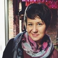 Amanda Waltz's Instagram, Twitter & Facebook