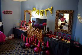 It maximizes the space in the room while lending a classic touch to the room. Hotel Room Birthday Decoration Ideas Novocom Top
