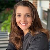 Deborah Crabbe's Instagram, Twitter & Facebook