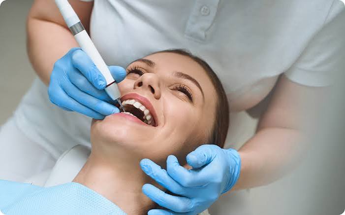 How to Keep Your Teeth Healthy Between Visits | Complete Smiles