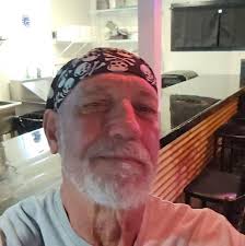 Do men exist in the world who do not drink Alcohol?