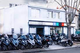Peugeot heeft al meer dan 120 jaar ervaring en dat zie je terug in de hoge kwaliteit van de scooters en motorscooters. Urgence Scooters Nanterre Urgence Scooters