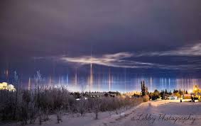 Light Pillars Over Alaska Wordlesstech Astronomy Pictures Alaska Images Pillars