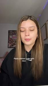 Amelia Wilson Vinted