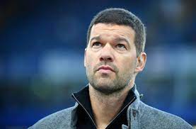 Emilio ballack was killed about 2 a.m. Unfall Bei Lissabon Ballack Trauert Um Seinen Sohn Beistand Von Ex Klubs Fussball Stuttgarter Zeitung
