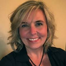 Karen Moroz's Instagram, Twitter & Facebook