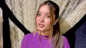 Rebecca Khan's Instagram, Twitter & Facebook