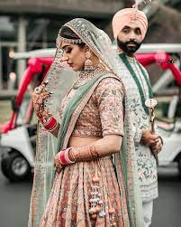 Perfect Couple Combination Of Beauty Of The Bride And Swag Of The Indian Wedding Photography Couples Indian Wedding Poses Indian Wedding Photography Poses
