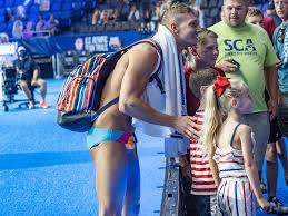 Jun 23, 2021 · dressel's splits in the prelim (50.17) and semifinal (49.76) were better than the previous u.s. Caeleb Dressel Makes Night For Young Look Alike Fan At U S Trials