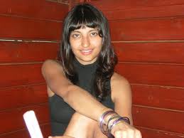 She started her career as a. Veronica Castro Divento