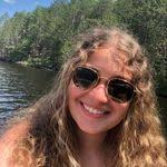 Eliza Avellar's Instagram, Twitter & Facebook