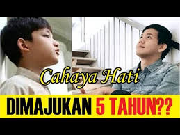 Tentunya adalah sangat menghibur kita semua oleh karena itu, mari kita simak saiapa saja para pemainya. Andi Arsyl Main Di Cahaya Hati Cerita Dimajukan 5 Tahun Kemudian By Sinsinet