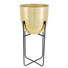 Create the ultimate relaxing backyard environment with the warehouse's range of outdoor plant pots that suit your budget perfectly. Metallic Plant Pot On Stand