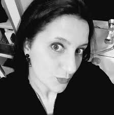 Estelle Piney en homoj