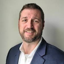 Jeanette Lopatka's Instagram, Twitter & Facebook