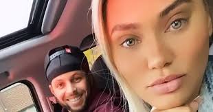 She chose the wide wavy. Steph Curry Defends Wife Ayesha S Blonde Hair After Facing Backlash