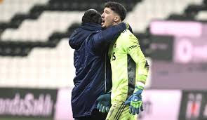 Kaleci bayındır, 8 temmuz 2019 tarihinde ayrıca kacyasinda.com sayfamızda altay bayındır dışında farklı birçok kişi hakkında biyografi ve yaş. Fenerbahce De Altay Bayindir Gercegi Tum Spor Haber