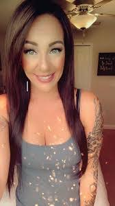 Kelli Starr's Instagram, Twitter & Facebook