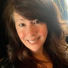 June Jennings's Instagram, Twitter & Facebook