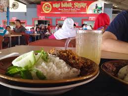 Maybe you would like to learn more about one of these? Daftar Harga Menu Bebek Sinjay Di Bangkalan Madura 2021 Buka Jam Berapa Jejakpiknik Com