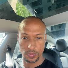 Reynolds is holding back the Broncos team