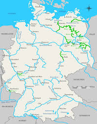 Das land brandenburg besitzt ein dichtes und leistungsfähiges wasserstraßennetz, das aus den flüssen oder, spree, havel und elbe besteht. Die Charterscheinregelung In Deutschland Hausboot Smalltalk