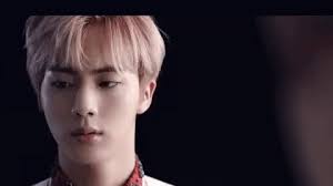 'dynamite' mv 코멘터리 on we heart it. Bts Jin Gif Bts Jin Kimseokjin Discover Share Gifs