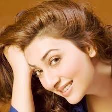 Aisha Waller's Instagram, Twitter & Facebook