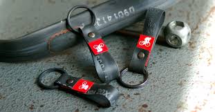 Lfg Fahrradschlauch 01 Jpg 946 493 Fahrradschlauch Fahrrad Kunst Fahrradkunst