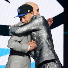 Áudio oficial da musica give me love feat. Np R9xlkb94c0m