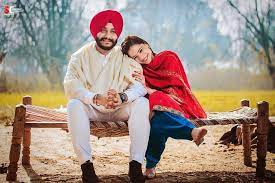 Nav Jivan Pre Wedding Photoshoot Outdoor Romantic Photoshoot Love Couple Photo