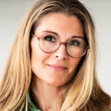 Martina Nelson's Instagram, Twitter & Facebook