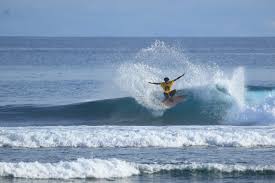 How much is average monthly salary of italo? Italo Ferreira Just Made A Perfect Albeit Derivative Edit From The Maldives Surfline