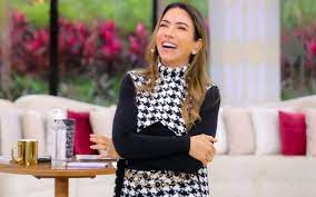 She is married to fábio faria. Patricia Abravanel S Children Complain Of Pain When They See Their Mother Receiving The Vaccine Entertainment Prime Time Zone