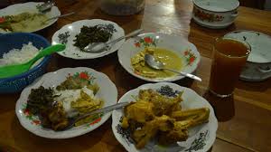 Ayam ganoi merupakan unggas aduan yang memiliki ciri fisik layaknya saigon. Ayam Goreng Kampung Mbok Mi Ponorogo Uueeenakkkk Plus Murahhh Banget Gan Youtube