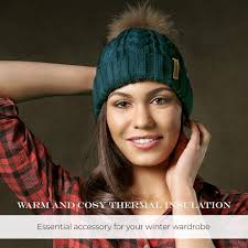 TOSKATOK Ladies Chunky Soft Cable Knit Hat with Cosy Fleece Liner and  Detachable Faux Fur Pompom-Cream : Amazon.co.uk: Fashion