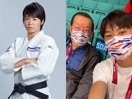 連珍羚，台灣女子柔道選手， 2014 年成為台灣柔壇第一位旅日職業選手、 2015 年成為臺灣柔道史上的第一面國際柔道大獎賽金牌得主。在 2016 年夏季奧林匹克運動會柔道女子 57 公斤級比賽獲第五名，創下臺灣柔壇在奧運最佳成績。 Mrelaxiwb8wclm