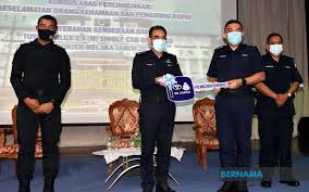 Open park after police station. Ipk Melaka Tengah