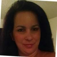 Lisa Sassone's Instagram, Twitter & Facebook