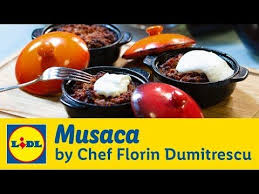 Este prima oară când un chef publică o carte despre bucătăria românească modernă, dar şi prima oară când un chef cu 3 stele michelin semnează prefaţa pentru o carte a unui autor român. Musaca Gateste Cu Chef Florin Dumitrescu Youtube Food Food Videos Romanian Food