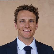 Diana Charette's Instagram, Twitter & Facebook