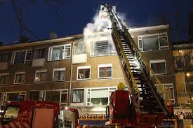 Vind een tandarts in rotterdam op tandarts.nl overzicht van de beste tandartspraktijken maak direct en 24/7 een afspraak via de website spoed. Bewoner Zwaargewond Na Uitslaande Brand In Woning In Rotterdam Schiebroek Rotterdam Pzc Nl