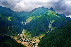 In the plains the summer is hot and dry, autumn is warm and rainy, winter is cool and in spring the weather is irregular. Gabala The Place Of Green Love