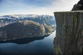 End to end the lysefjord measures 42 km (26mi). Lysefjord Und Preikestolen Einzigartige Naturschatze In Der Region Stavanger