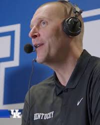 The first edition of the UK HealthCare Mark Pope Show. UK Sports Network