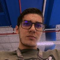 80+ perfiles de «Logan»