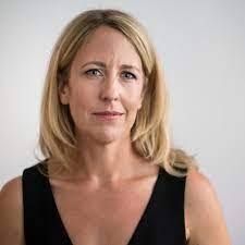 Laurie Woolever's Instagram, Twitter & Facebook