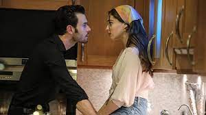 Selin ile birlikte plan yapan ada, zorlu mücadele sonunda burhan'dan. Episode 5 Baht Oyunu Baht Game Trailer And Summary Tv Series Synopsis Website
